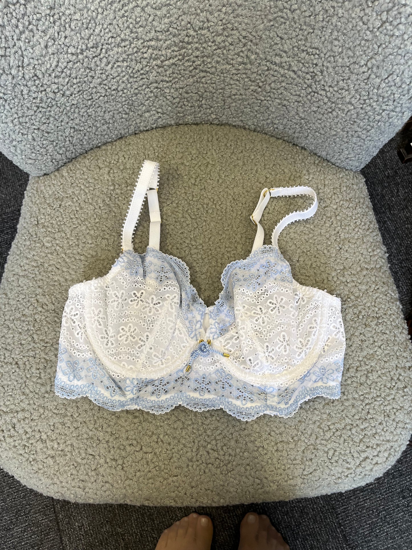 Sexy blue lace lingerie set